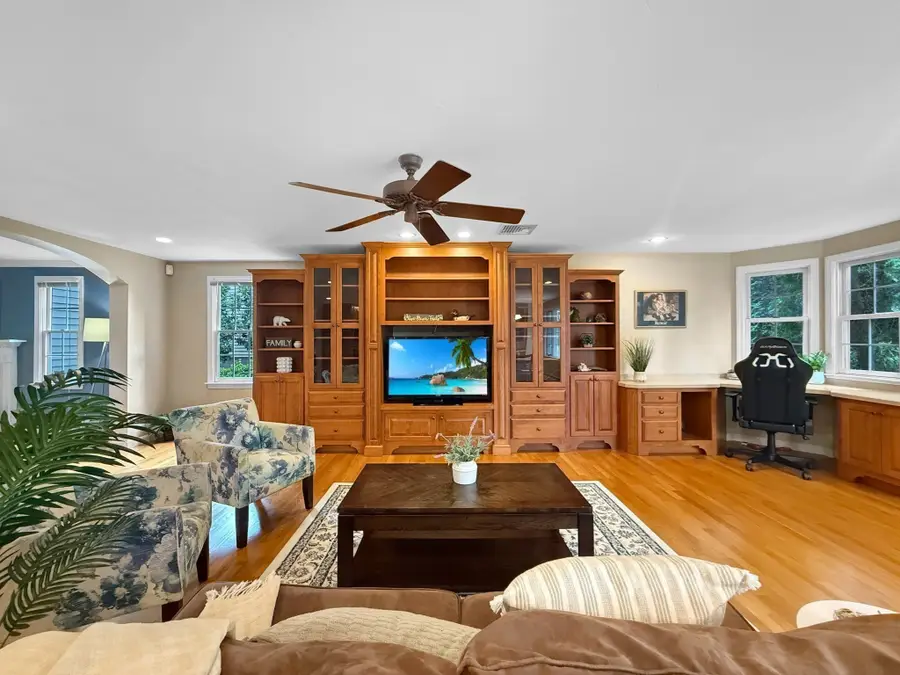 5 Swan Circle, Shrewsbury, MA 01545 - #2