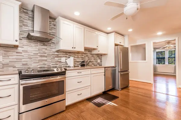 52 Highview Dr #52, Sandwich, MA 02563