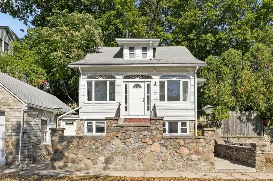 9 Glenway Ave, Peabody, MA 01960 - #2