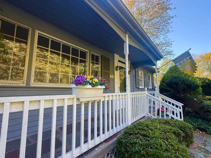 719 South Branch Parkway, Springfield, MA 01118 - #3
