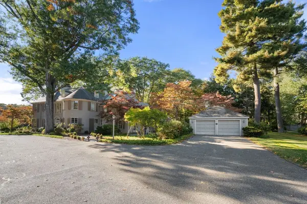 2 Phillips Pond Rd #2, Natick, MA 01760