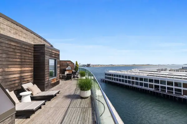 300 Pier 4 Blvd #PHJ, Boston, MA 02210