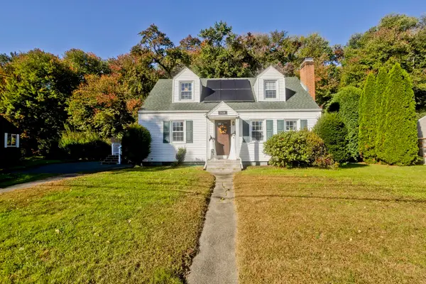 119 Florida Dr, Agawam, MA 01001