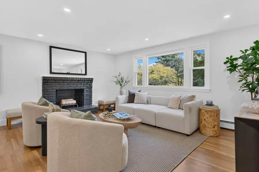 8 Carriage Drive, Acton, MA 01720 - #2