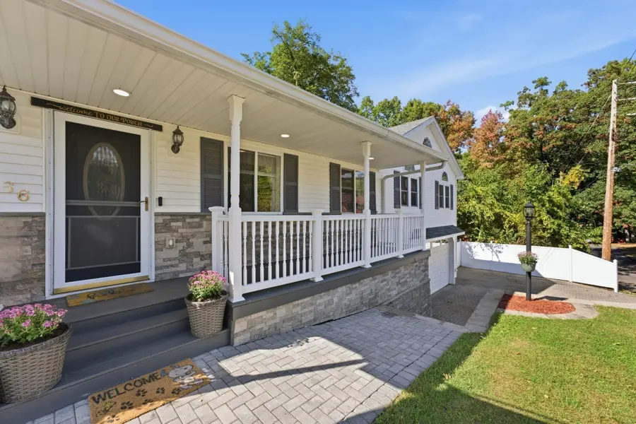 66 Barrison St, Springfield, MA 01109 - #3