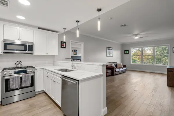 131 Eliot St #204, Milton, MA 02186