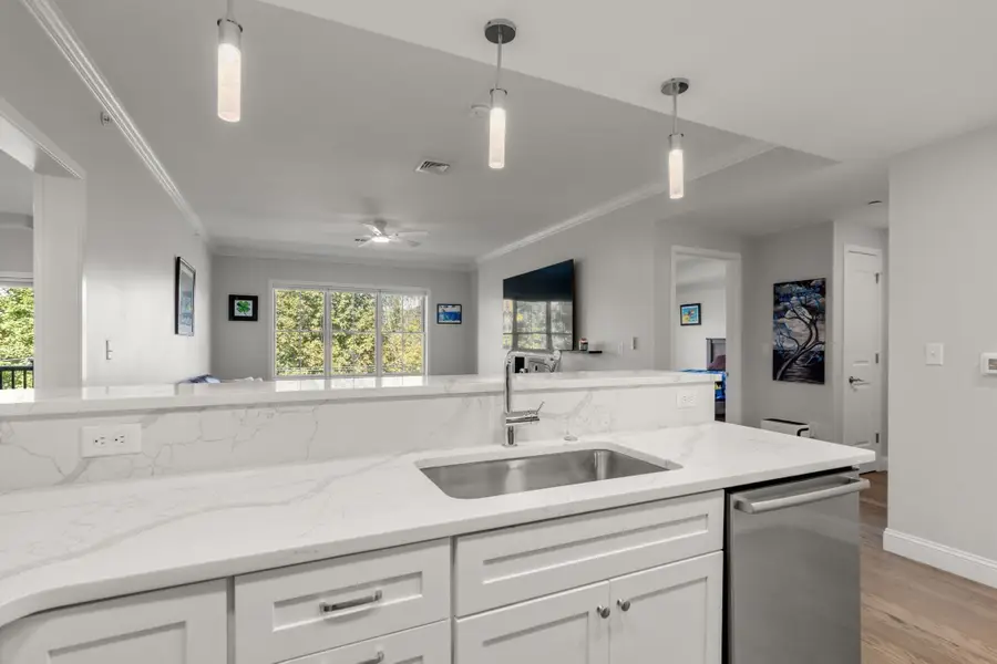 131 Eliot St #204, Milton, MA 02186 - #2