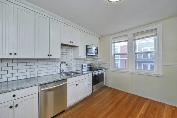 6 Bedford St #3 Front, Somerville, MA 02143
