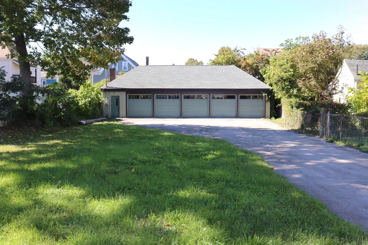 153 Chancery St, New Bedford, MA 02740 - #1