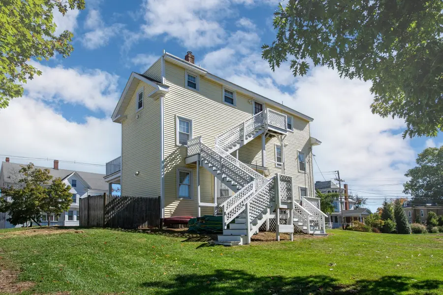 27 Holten St, Danvers, MA 01923 - #2