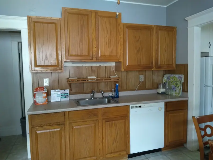 58-60 Somerset St, Springfield, MA 01108 - #3