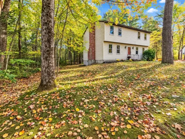 46 Country Road, Lunenburg, MA 01462