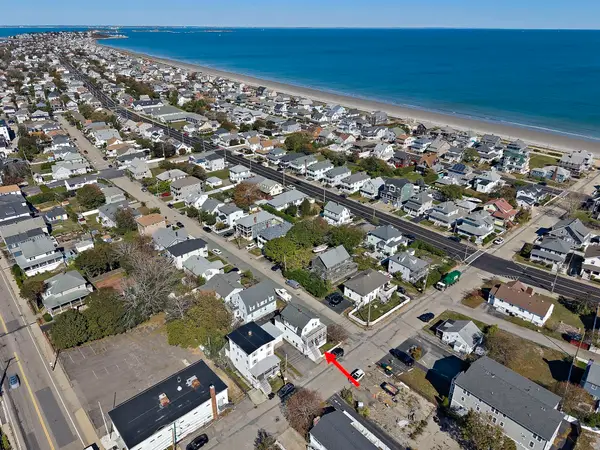 7 Malta St, Hull, MA 02045
