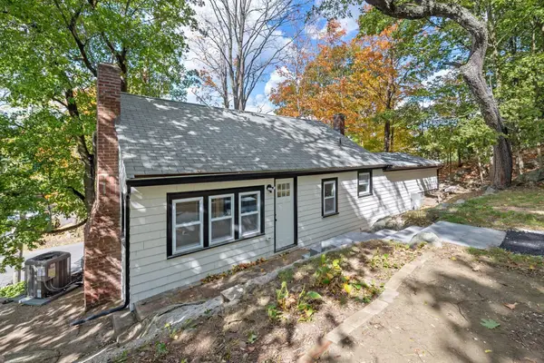 9 Walden Pond Ave, Saugus, MA 01906