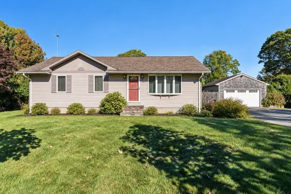 297 Bakerville Rd, Dartmouth, MA 02748