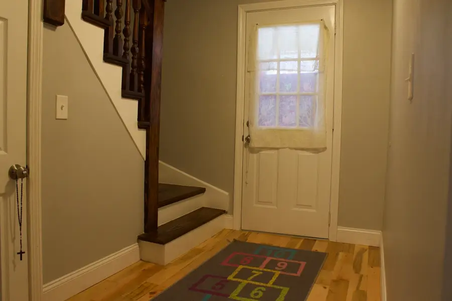15 Draper Rd, Gardner, MA 01440 - #2