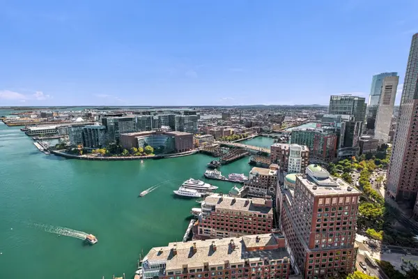 85 E India Row #40D, Boston, MA 02110