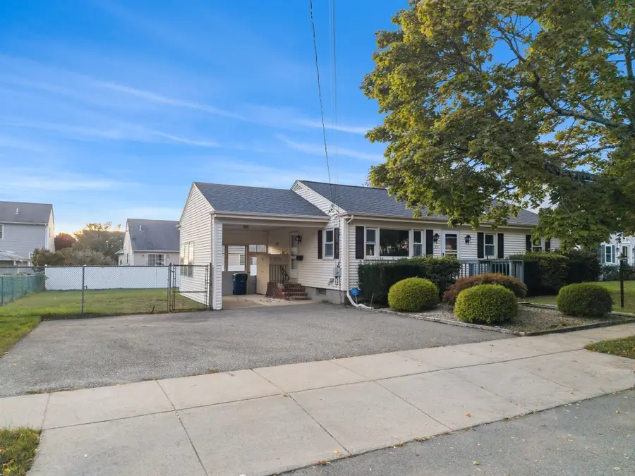 45 Pineridge St, New Bedford, MA 02740 - #2