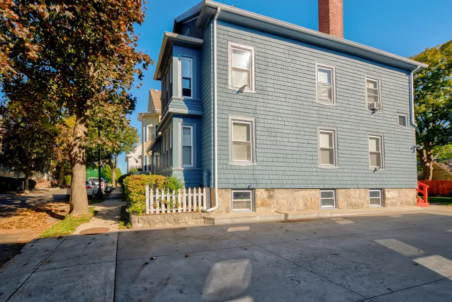 76 Atlantic St, New Bedford, MA 02740 - #3