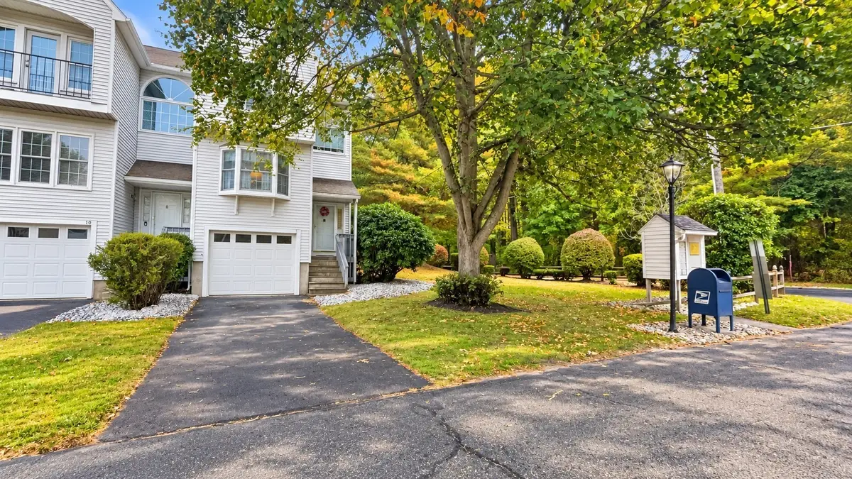 8 Castlegate Dr #8, Springfield, MA 01129 - #1