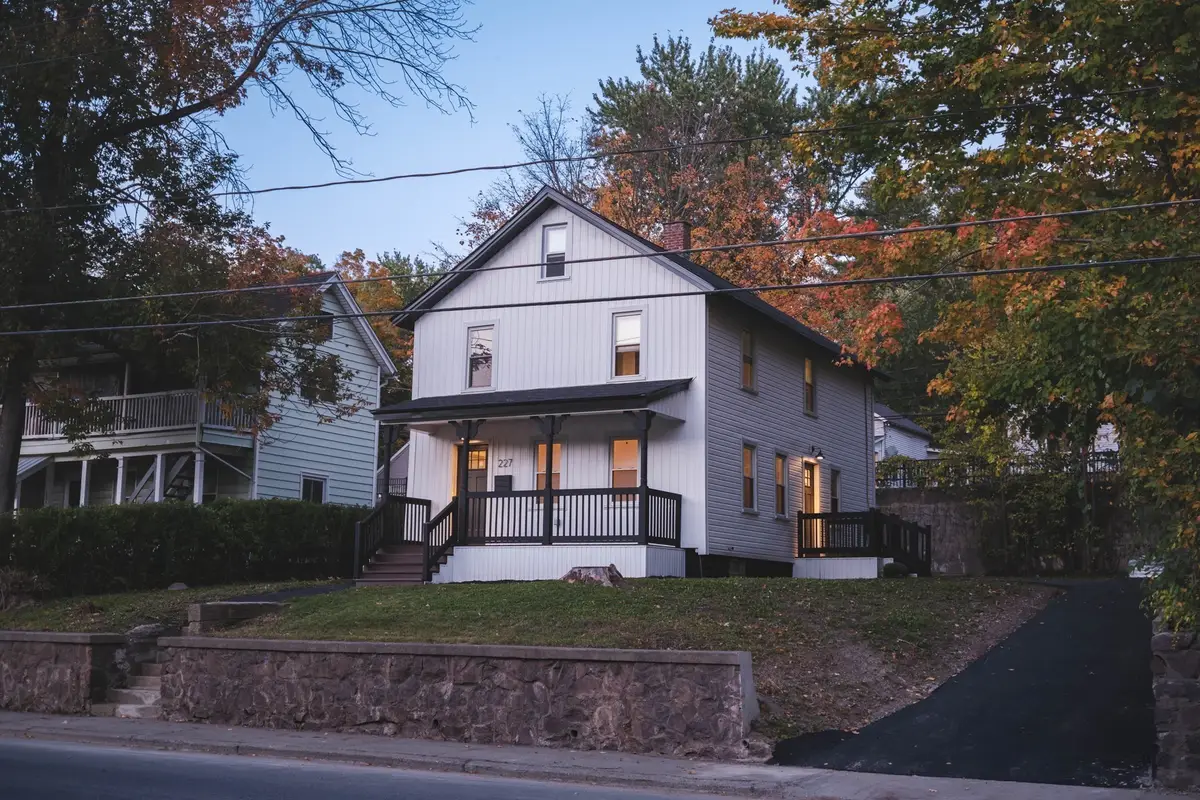 227 Deerfield St, Greenfield, MA 01301 - #1