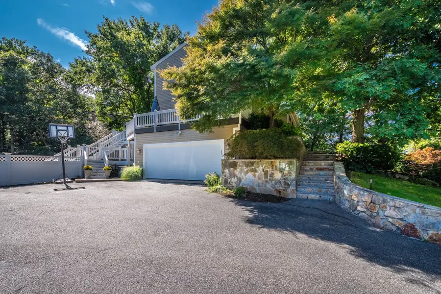 30 Surrey Rd, Winchester, MA 01890 - #2