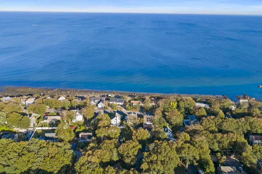 37 Hillside Dr, Plymouth, MA 02360 - #2