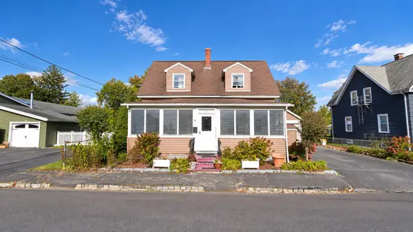 37 Benefit St, Taunton, MA 02780