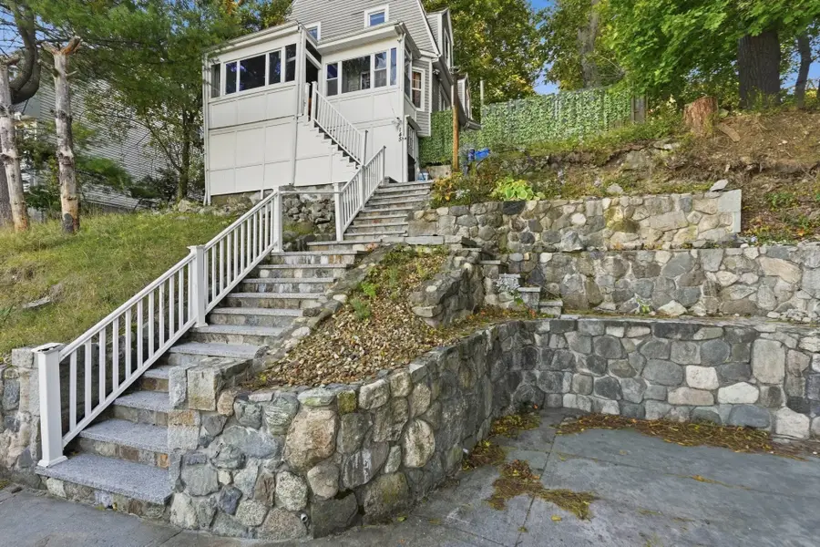 145 Winter St, Saugus, MA 01906 - #2