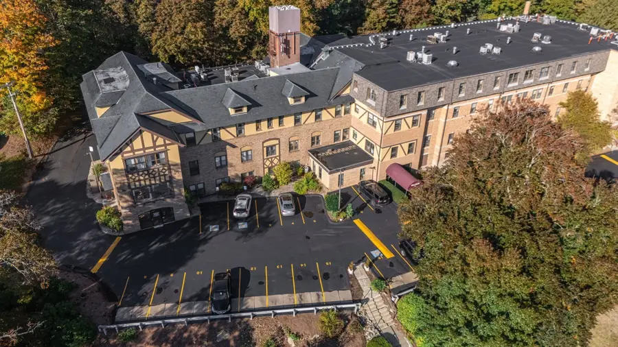 1029 Pleasant St #9, Worcester, MA 01602 - #2