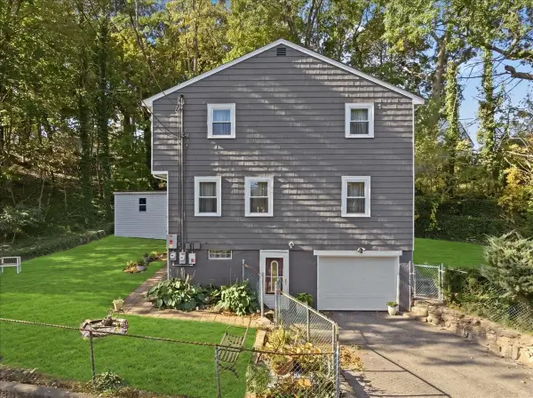 45 Decker St, Milton, MA 02186
