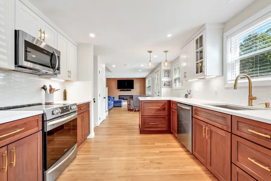 22 Hobson Ave., Wilmington, MA 01887 - #3