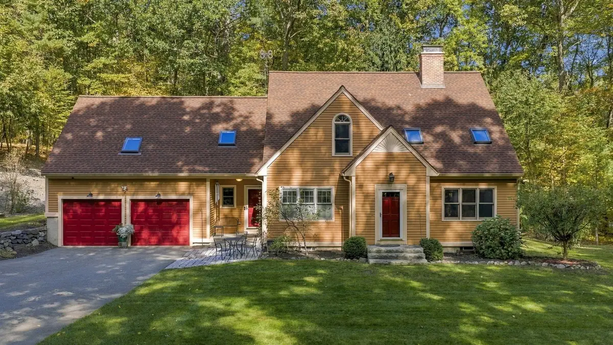 40 Harbor St, Pepperell, MA 01463 - #1