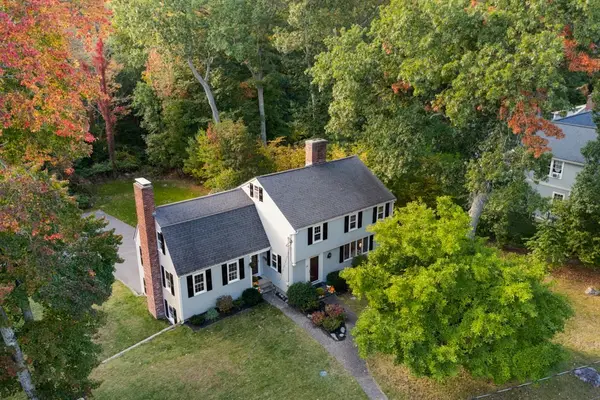 24 Fletcher Rd, Lynnfield, MA 01940