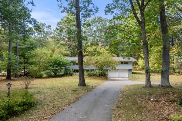 19 Holiday Road, Wayland, MA 01778