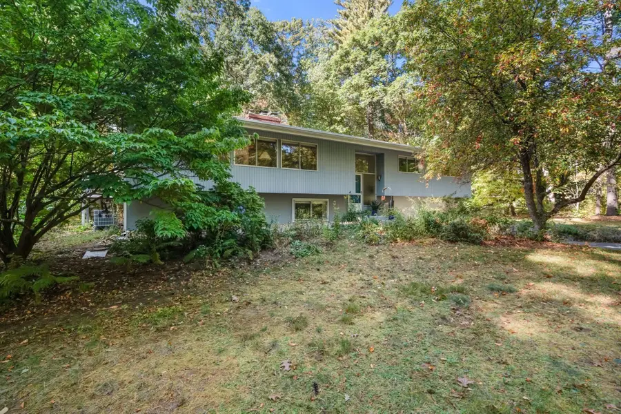 19 Holiday Road, Wayland, MA 01778 - #2