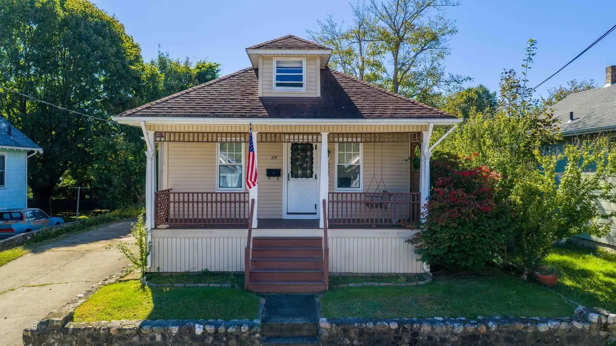 89 Church St, Fairhaven, MA 02719 - #1