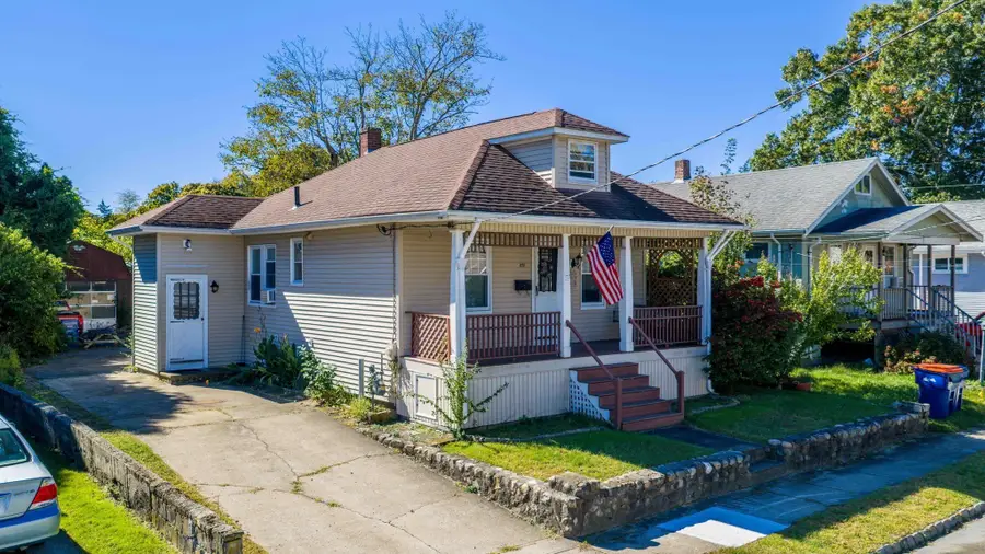 89 Church St, Fairhaven, MA 02719 - #2