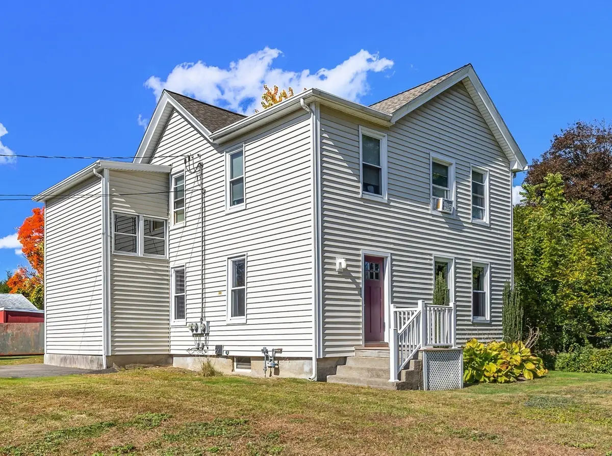 12 Chester St, Chicopee, MA 01013 - #1