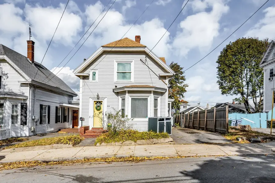 215 Ferry St, Lawrence, MA 01841 - #2