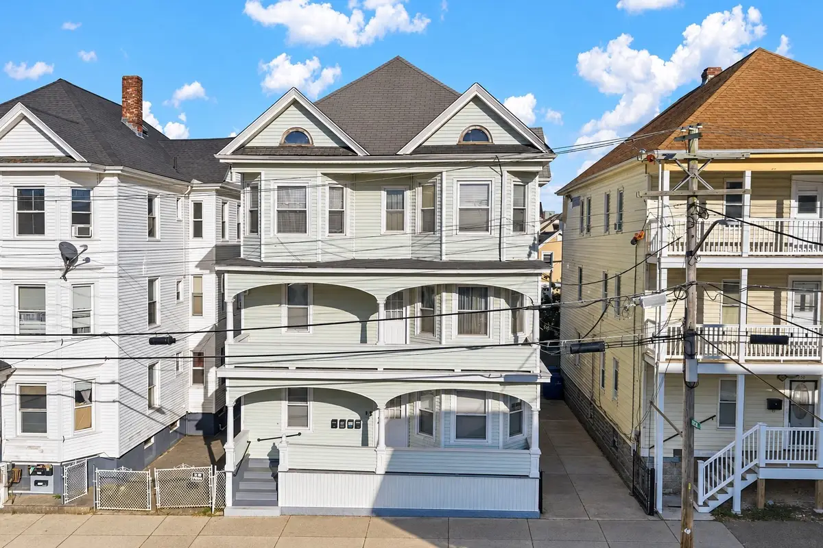 18 Mcgurk St, New Bedford, MA 02744 - #1