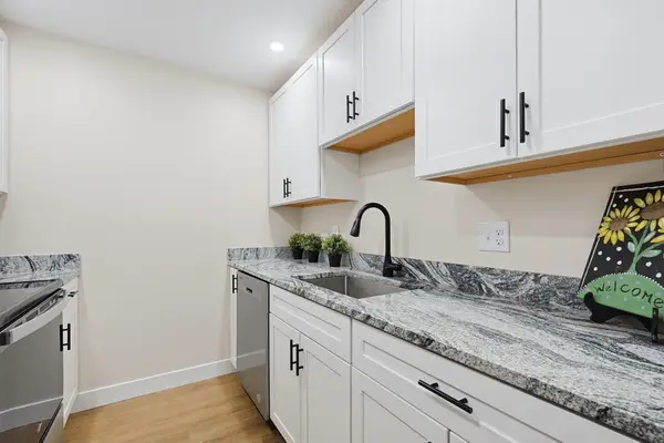 811 Franklin Crossing Rd #811, Franklin, MA 02038