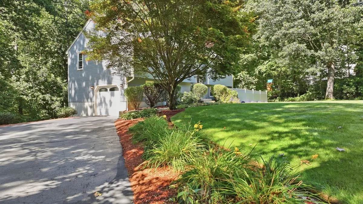 16 Sequoia Lane, Uxbridge, MA 01569 - #1