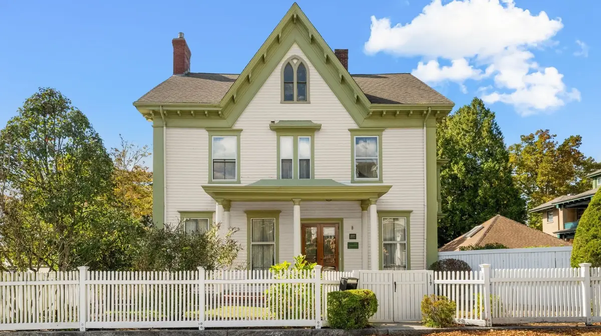 117 Cottage St, New Bedford, MA 02740 - #1
