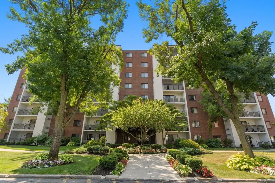 22 Ninth Street #102, Medford, MA 02155 - #2