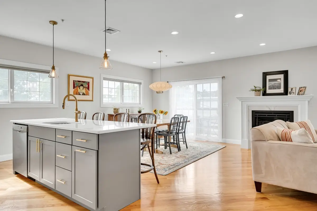 572 Freeport #303, Boston, MA 02122 - #1