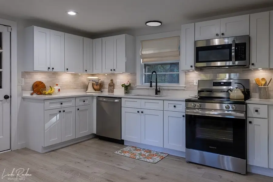 172 Holliston St, Medway, MA 02053 - #2