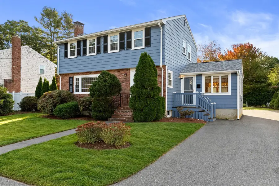 32 Nichols Ave, Avon, MA 02322 - #2