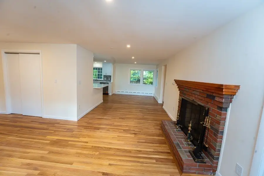 47 Depot St, Westford, MA 01886 - #3