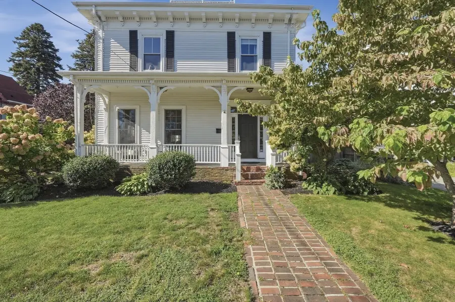 137 Grand View Ave, Quincy, MA 02170 - #2